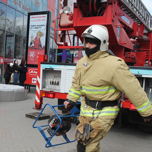 Обучение мерам пожарной безопасности сотрудников ТЦ «Максимум»